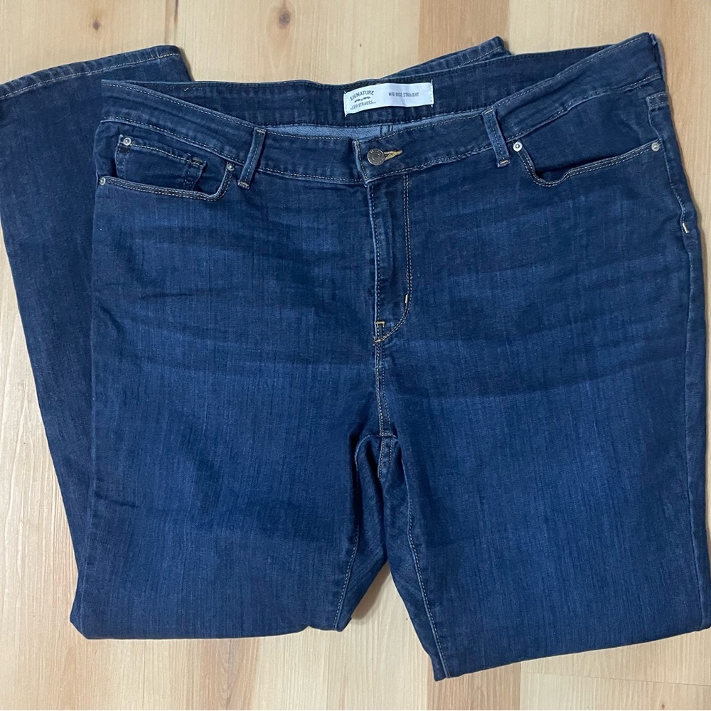 Signature by Levi Strauss Jeans Plus Size 22W Mid Rise Straight Comfort Fit
